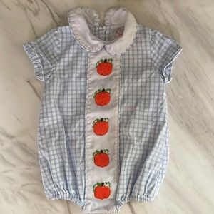 Cecil and Lou pumpkin bubble